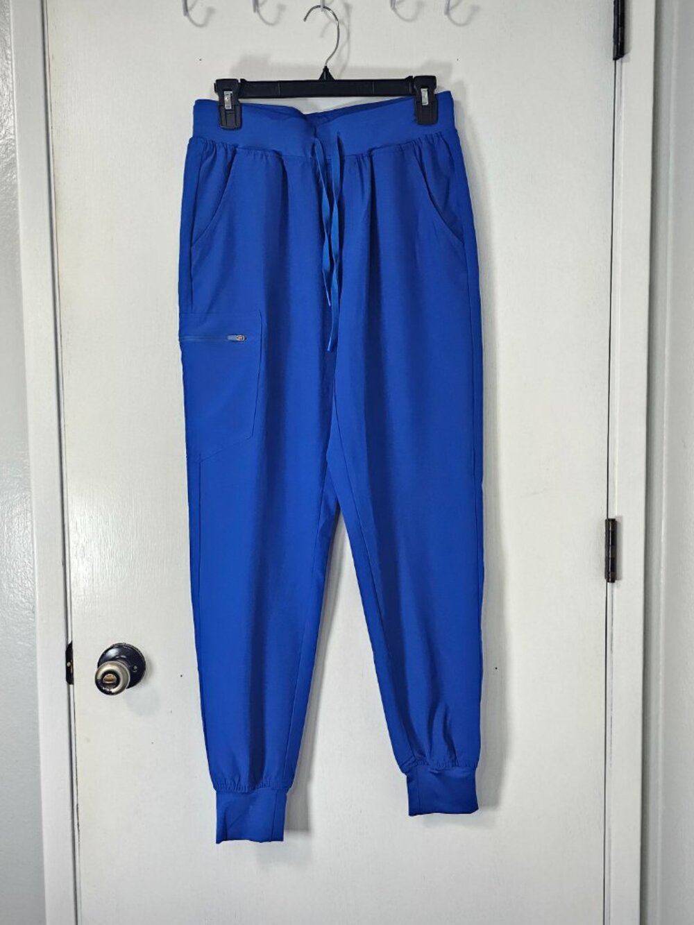 Uniforms World Women's Royal Blue Scrub Set Anti-Wrinkle - Size Medium NEW - Picture 5 of 8